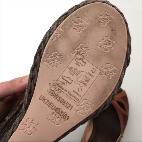 Ted Baker Cut Out Peep Toe Wedge Espadrilles - Picture 7 of 7